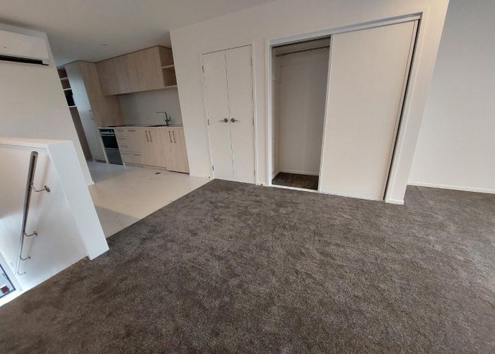  at 6B/87 Taikata Road, Te Atatu Peninsula, Waitakere City, Auckland