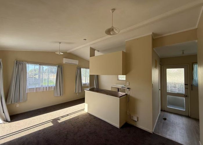  at 2/39D Tomo street, New Lynn, Waitakere City, Auckland