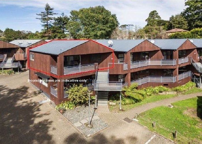  at 13/3 The Avenue, Albany, North Shore City, Auckland