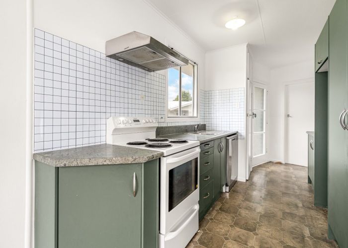  at 30 Joanna Place, Deanwell, Hamilton