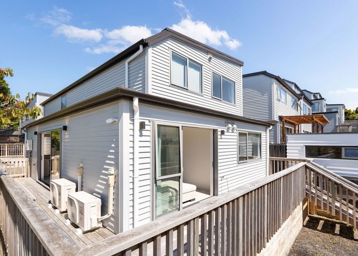  at 7/11 Celeste Place, Totara Vale, North Shore City, Auckland