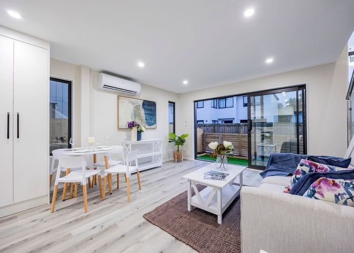  at 5/6 Vine Street, Mangere East, Manukau City, Auckland