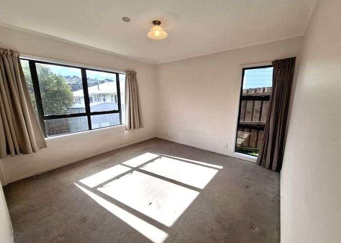  at 1A Charnley Grove, Glenfield, North Shore City, Auckland