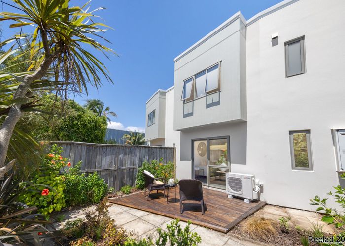  at 9/21 Hunters Park Drive, Three Kings, Auckland City, Auckland