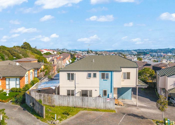  at 4/9 Sunnydale Place, Oteha, North Shore City, Auckland