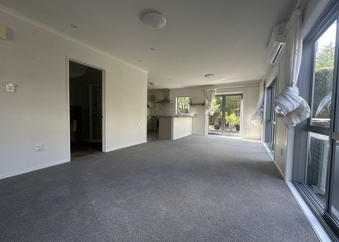  at 40 Villanova Place, Albany, North Shore City, Auckland