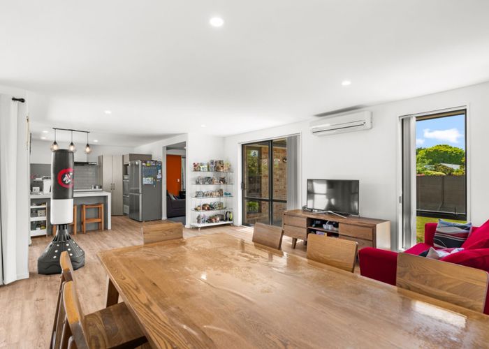  at 17 Sovereign Gardens, Halswell, Christchurch City, Canterbury