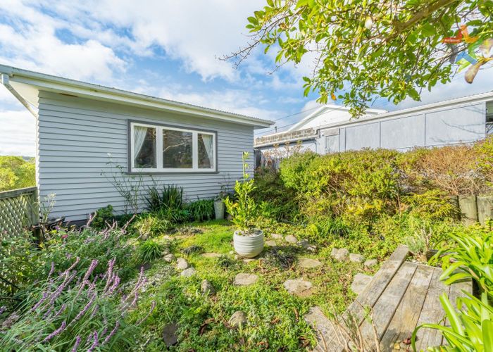  at 84 Hill Road, Belmont, Lower Hutt