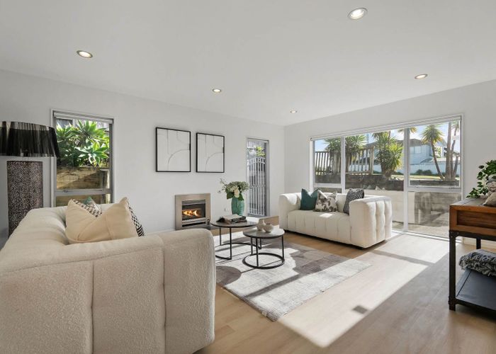  at 98 Medallion Drive, Albany, North Shore City, Auckland