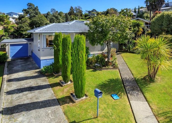  at 36 Sequoia Place, Sunnynook, North Shore City, Auckland