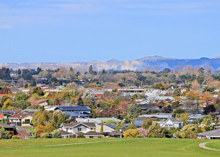  at 102 Kent Terrace, Taradale, Napier