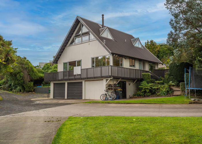  at 121 Mornington Road, Kenmure, Dunedin