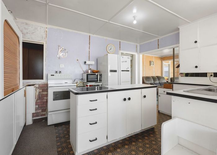  at 9 Roy Terrace, Moturoa, New Plymouth, Taranaki