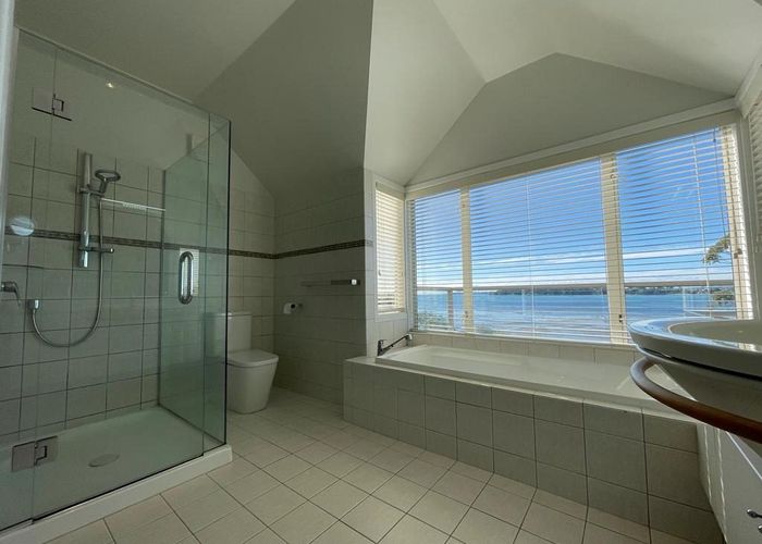  at 22 Vista Crescent, Glendowie, Auckland