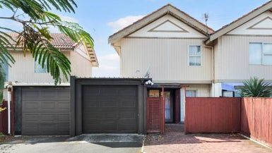  at 4/104 Pakuranga Road, Pakuranga, Auckland