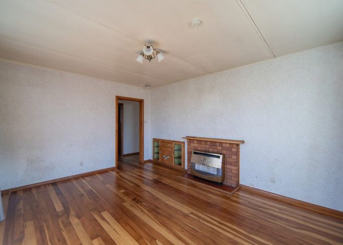  at 27 Willis Street, Bader, Hamilton