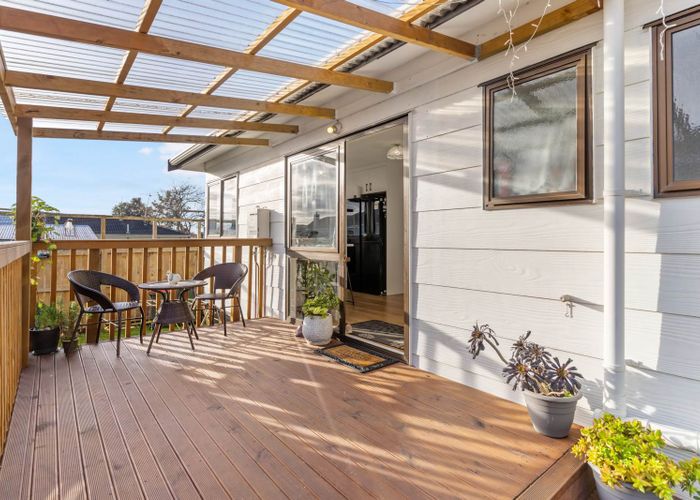  at 3/80 Kenderdine Road, Papatoetoe, Auckland