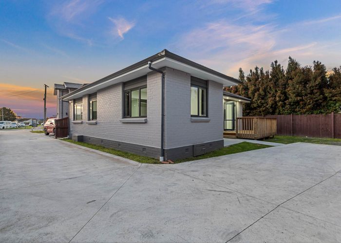  at 7 Miami Street, Mangere East, Auckland