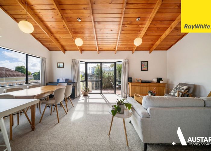  at 3/3 Henry Street, Avondale, Auckland