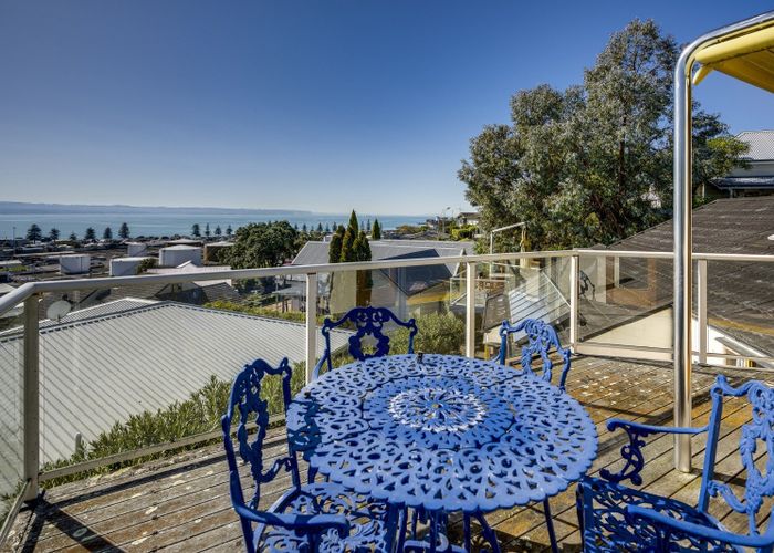  at 122a Chaucer Road North, Hospital Hill, Napier, Hawke's Bay