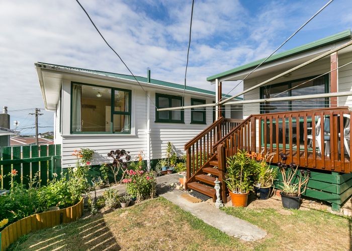 Free property data for 22 Cotswold Crescent, Newlands, Wellington