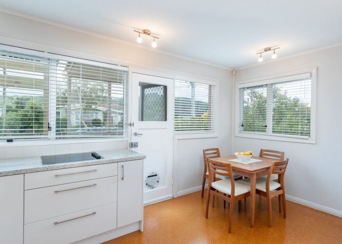  at 1/5 Rosebank Avenue, Avalon, Lower Hutt