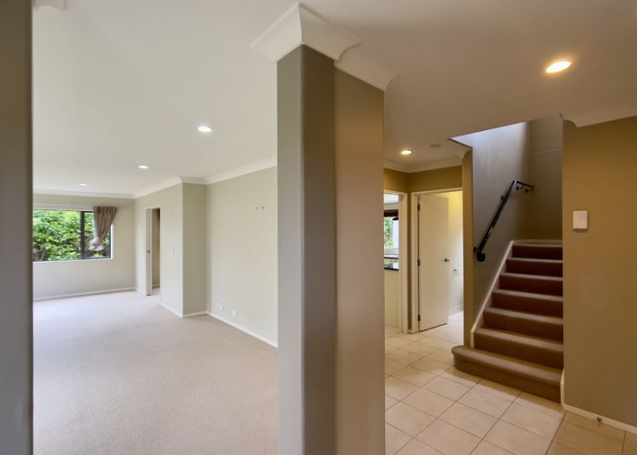  at 11 Stonebrooke Lane, Flat Bush, Manukau City, Auckland