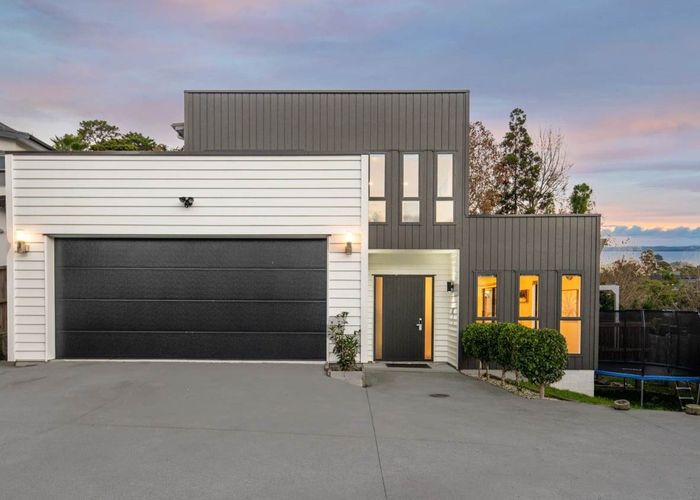  at 16B Capricorn Place, Browns Bay, Auckland