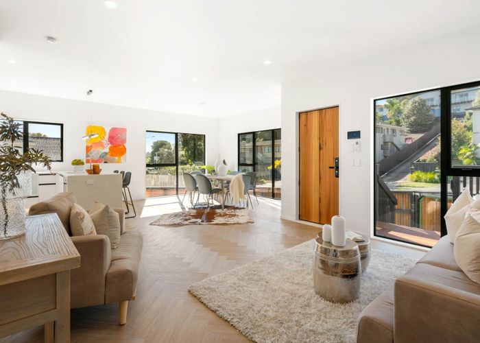  at 90B Oaktree Avenue, Browns Bay, North Shore City, Auckland