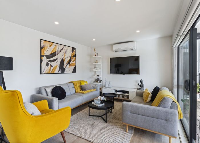  at 11 Kaweka Street, New Lynn, Auckland