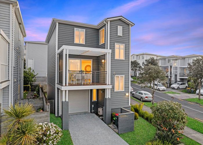  at 22 Joseph Street, Flat Bush, Manukau City, Auckland