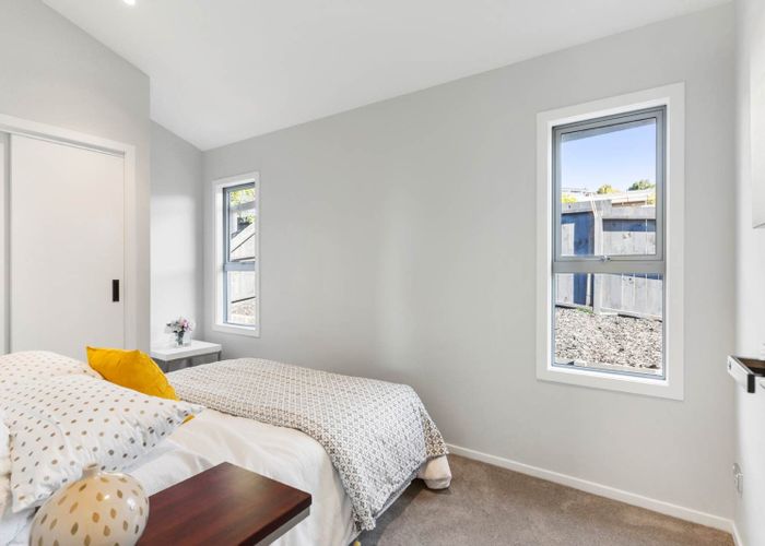  at 1/83 Glamorgan Drive, Torbay, North Shore City, Auckland