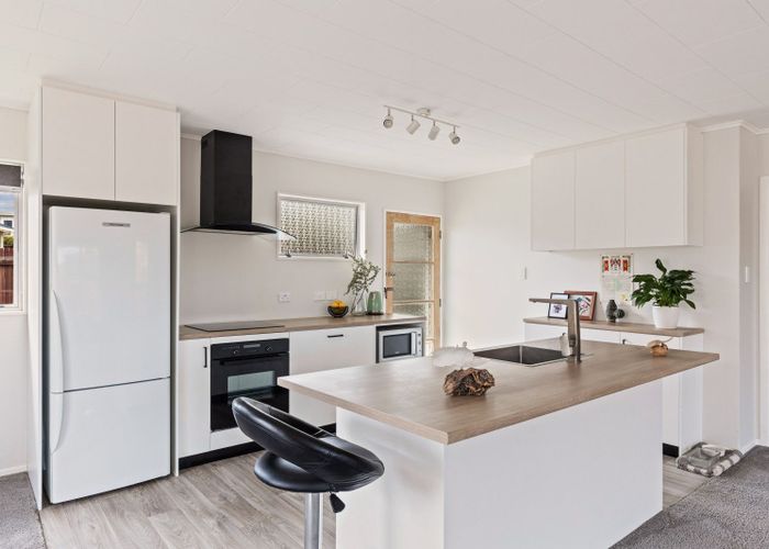  at 3/166 Ngamotu Road, Spotswood, New Plymouth