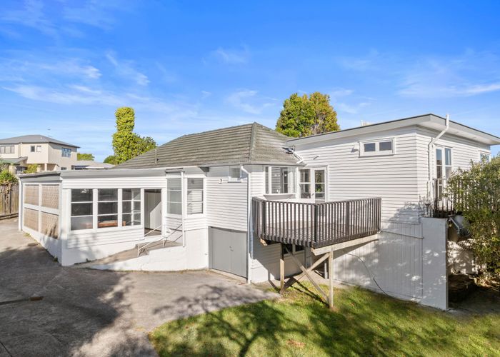  at 32 Trinidad Street, Blockhouse Bay, Auckland
