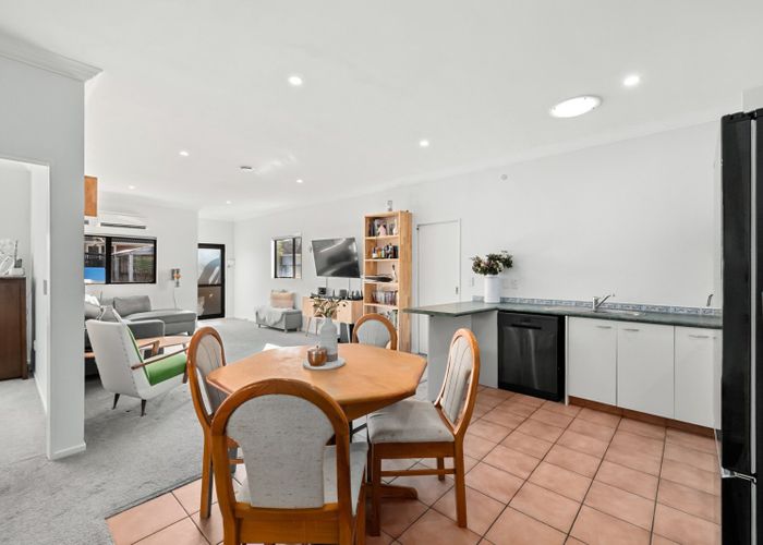  at 2/402 Cambridge Terrace, Naenae, Lower Hutt, Wellington