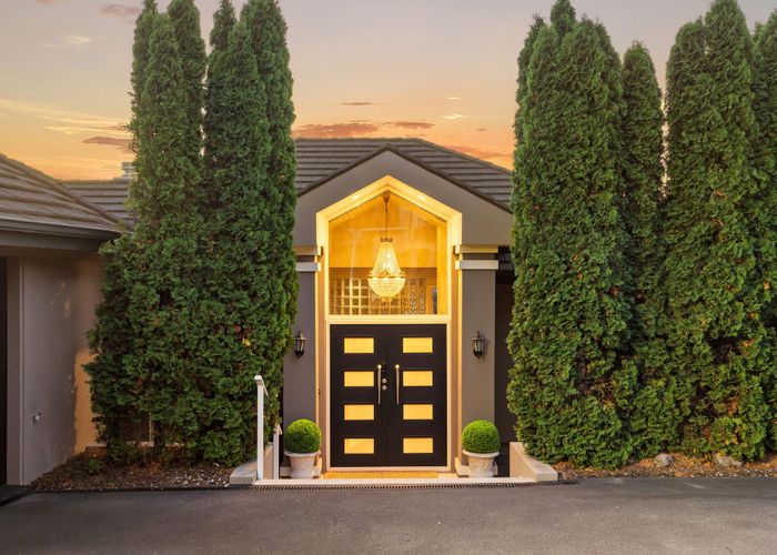  at 16 Highcrest Heights, Westmorland, Christchurch City, Canterbury