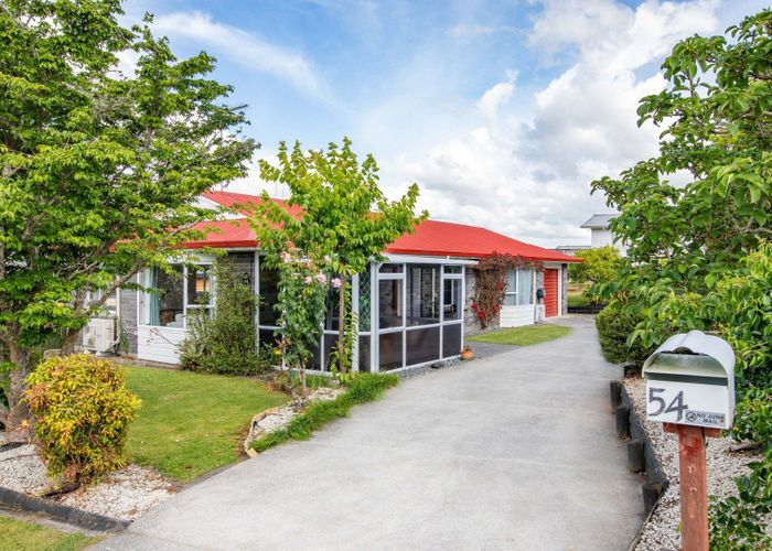  at 54 Lansdowne Crescent, Glenview, Hamilton, Waikato