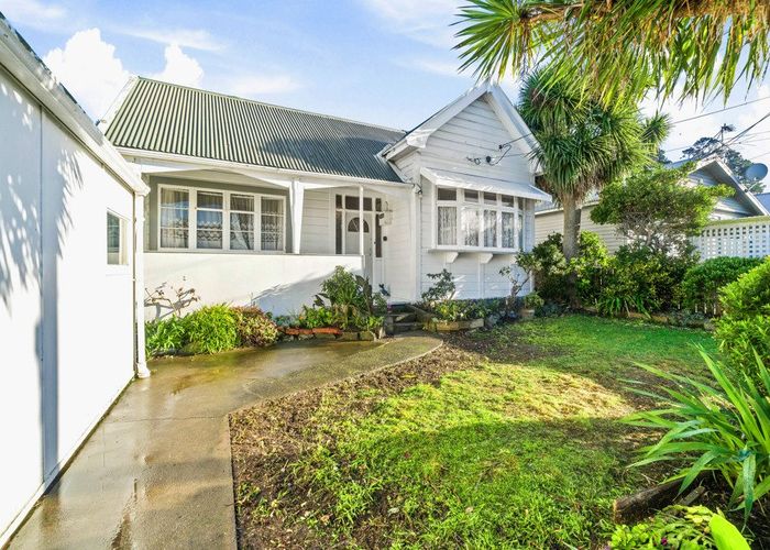  at 68 Derwent Street, Island Bay, Wellington