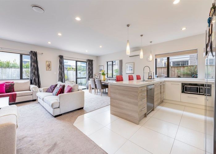  at 16 Ballindrait Drive, Flat Bush, Auckland