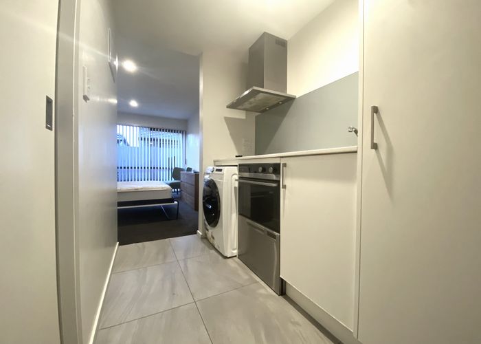  at 2b/70 Waltham Road, Waltham, Christchurch City, Canterbury