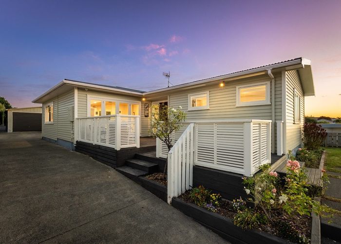  at 38 Gray Avenue, Paraparaumu Beach, Kapiti Coast, Wellington