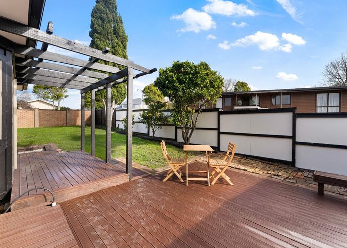  at 1/24 Curacao Place, Half Moon Bay, Manukau City, Auckland