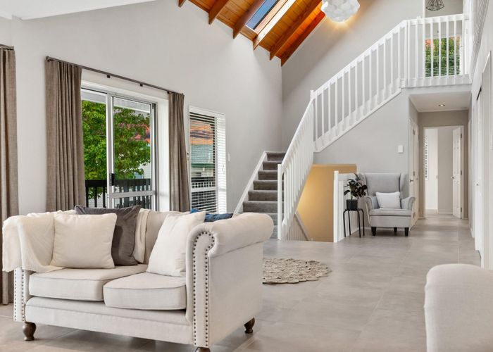  at 7 Kerlin Crescent, West Harbour, Auckland