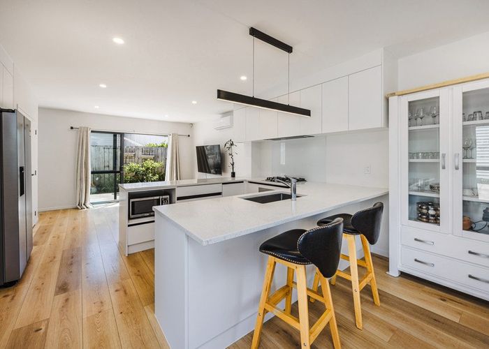 at 27C Megan Avenue, Pakuranga Heights, Manukau City, Auckland