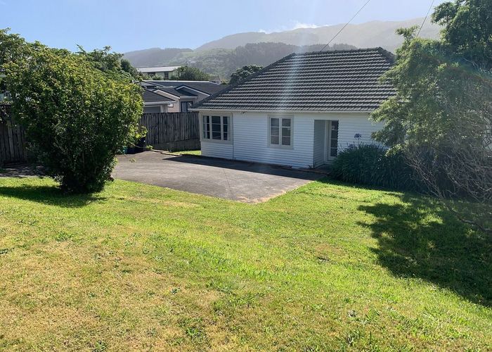  at 33 Coates Street, Tawa, Wellington, Wellington
