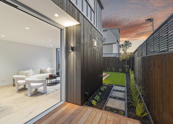  at 2/29 Melrose Street, City Centre, Christchurch City, Canterbury