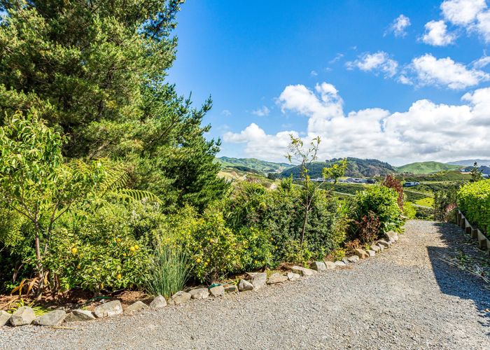  at 36 Pacific View Road, Whitby, Porirua, Wellington