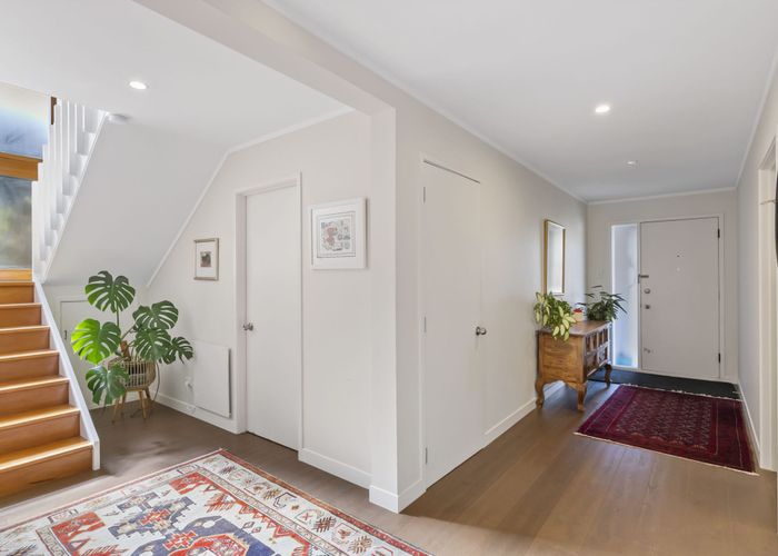  at 1/64 Church Street, Northcote Point, North Shore City, Auckland
