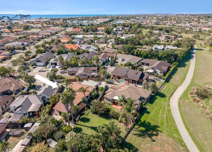  at 8 Piha Close, Papamoa, Tauranga, Bay Of Plenty
