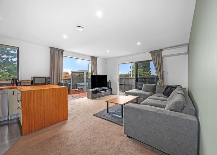  at 1/84 Queenspark Drive, Parklands, Christchurch City, Canterbury